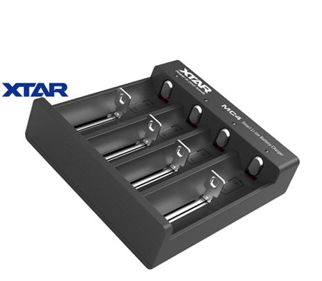 Xtar MC4 USB Univerzál + Adaptérv 5V 2,1A 230V